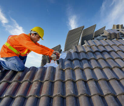 Trust the experts for all your roof service needs